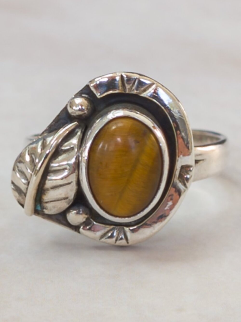 Vintage Mexico Sterling Tiger’s Eye Ring – Leaf & Bead Detail, Size 5.5